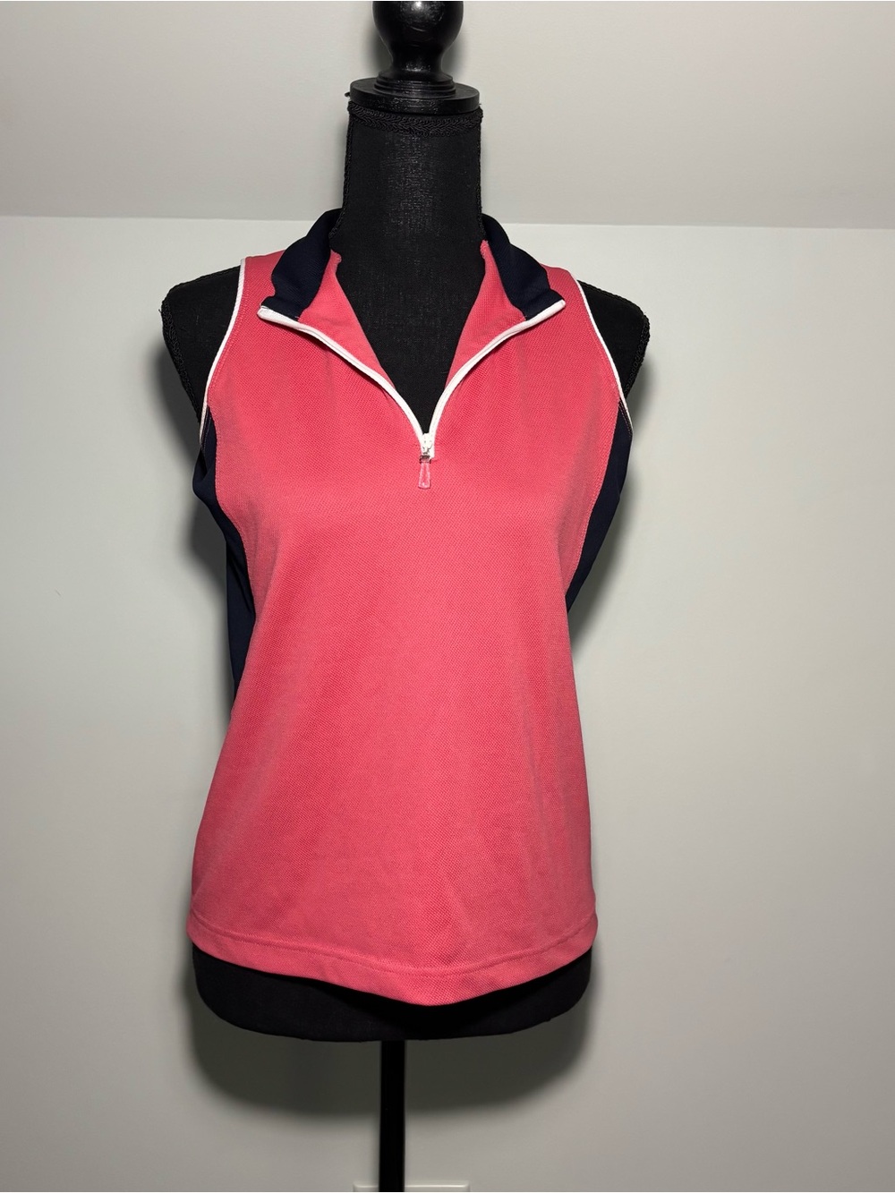 Sleeveless Pink Zip-Front Pickleball Tank Top